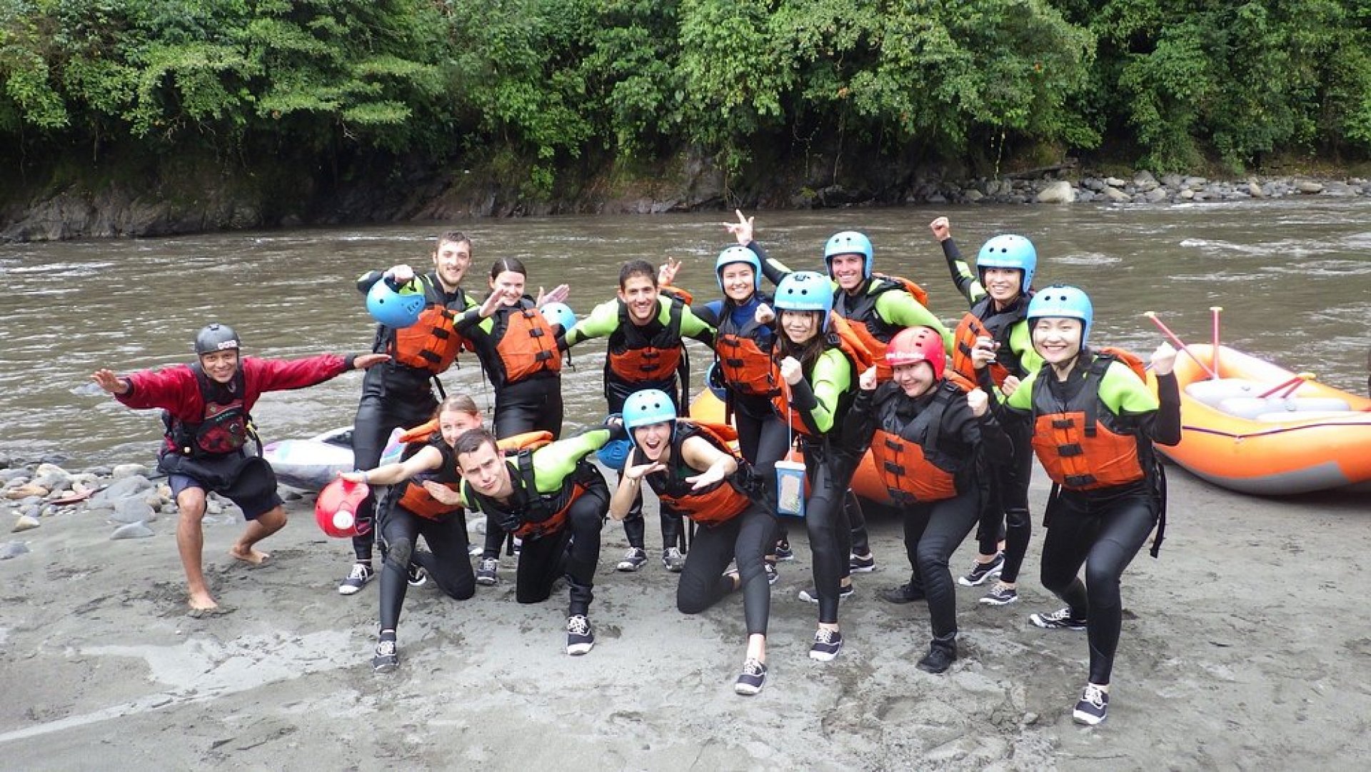 Rafting Banos De Agua Santa Ecuador